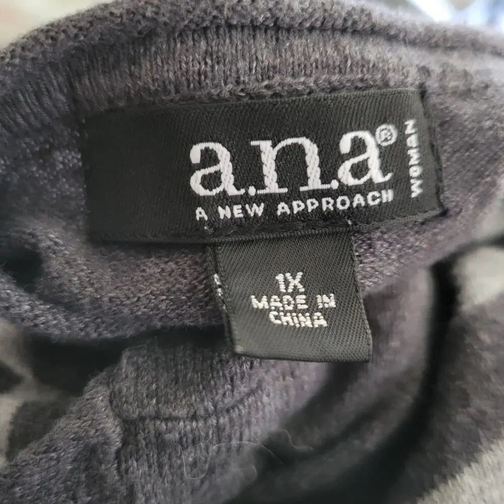 1X a.n.a. gray striped scoop neck sweater with shoulder button detail